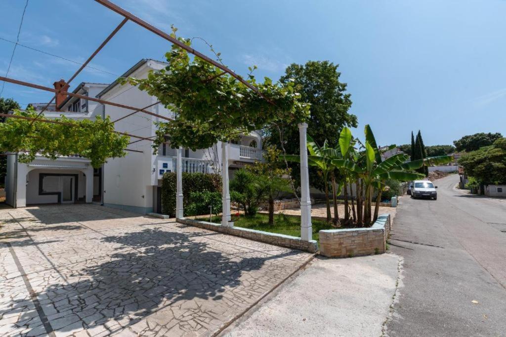 Villa Lucija Pjescana Uvala Exterior photo